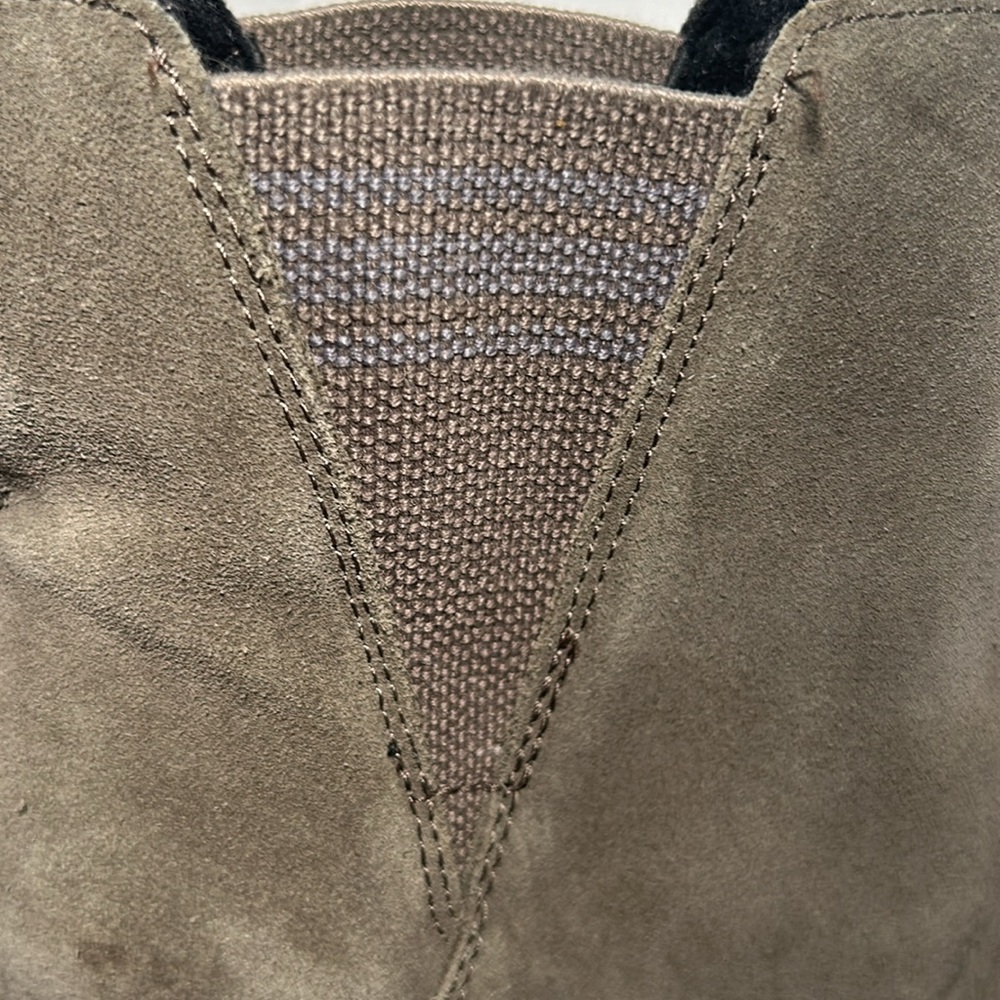 TOMS Women's Esme Desert Taupe Suede Chelsea Boot Size 8. 2.5” heel size - Picture 12 of 15